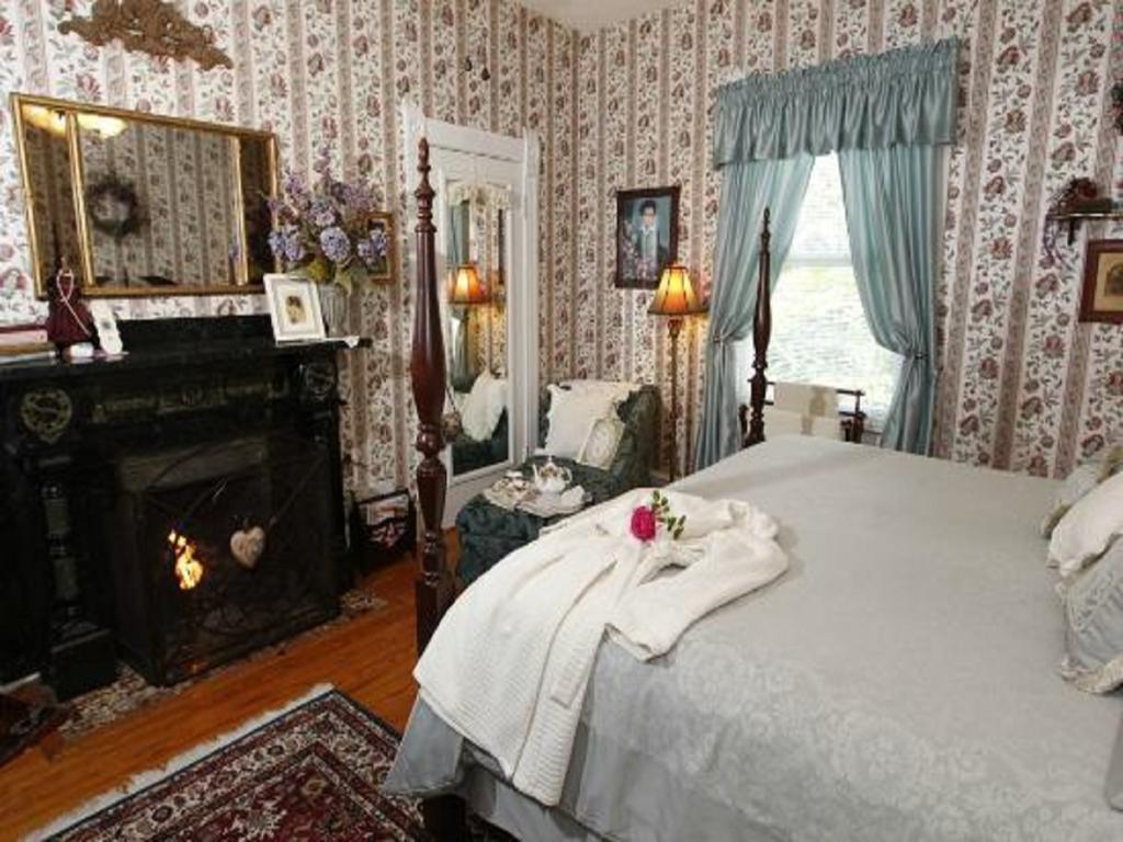 Belle Hearth Bed And Breakfast 韦恩斯伯勒 客房 照片